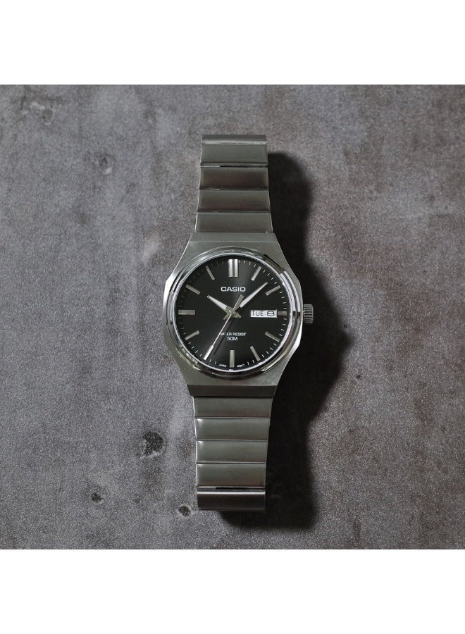 Casio MTP-E735D-1AVDF Men’s Analog Quartz Watch with Stainless Steel Bracelet, Black Dial - Image 2